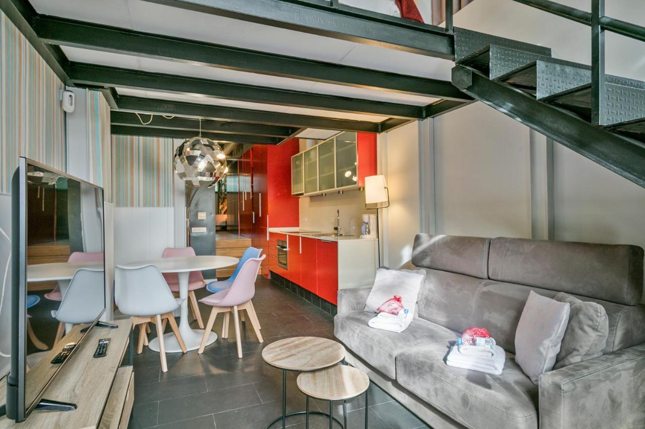 דירות ברצלונה Alcam Loft Les Corts מראה חיצוני תמונה