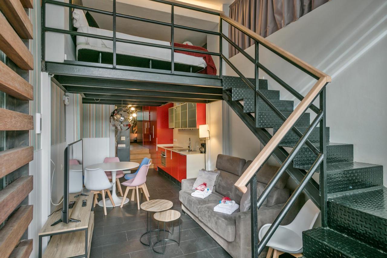דירות ברצלונה Alcam Loft Les Corts מראה חיצוני תמונה